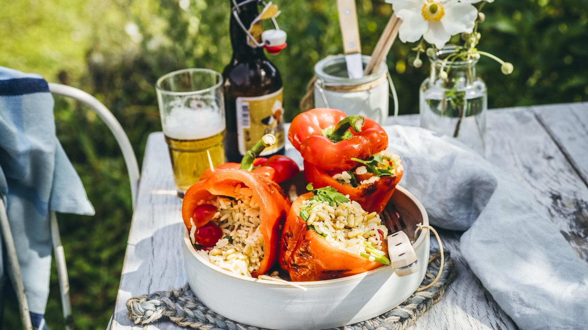Gefüllte Paprikaschoten mit Gorgonzola vom Grill Gefüllte Paprikaschoten mit Gorgonzola vom Grill