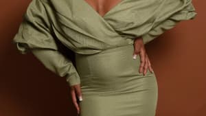 Frau im Kleid