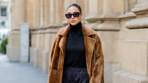 Faux Fur Mantel Streetstyle