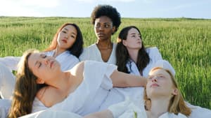 Frauen auf einer Wiese