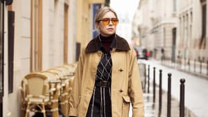 Frau in Barn-Jacket