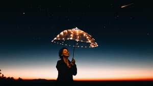Frau vor Sternenhimmel