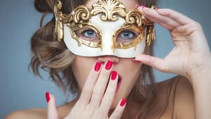 Frau mit Maske