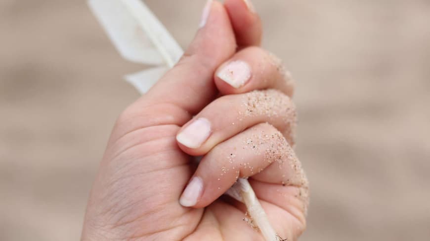 Fingernägel hell