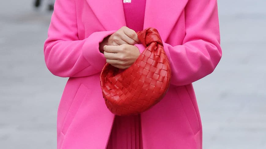 Handtasche rot