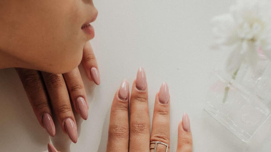Nagellack nude