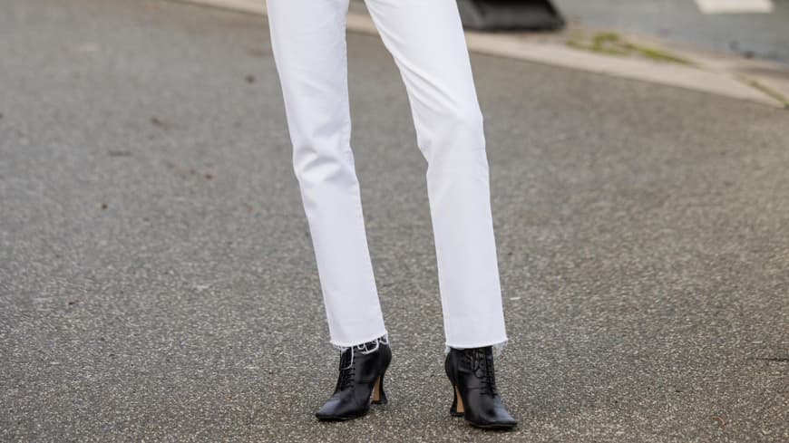 Streetstyle mit eleganten Schnürstiefeln