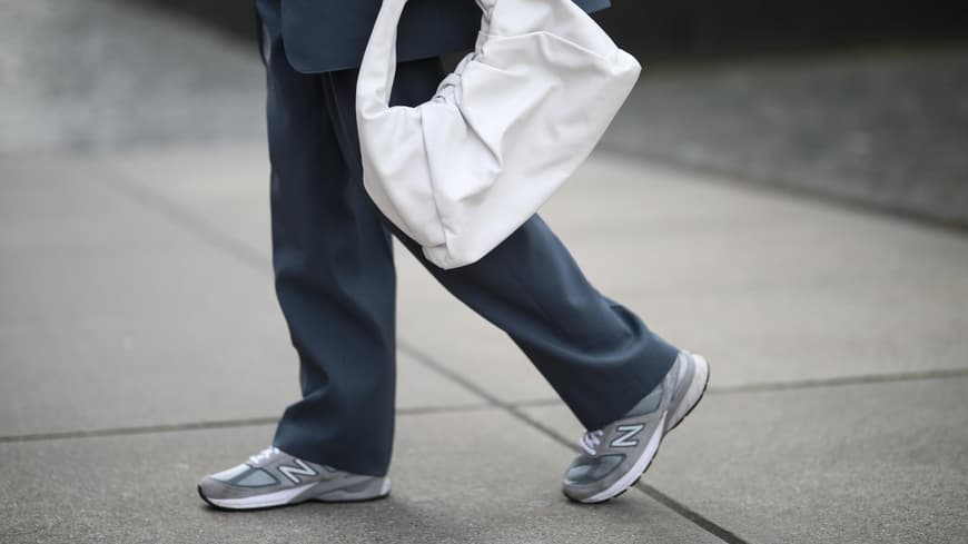 Sneaker Grau