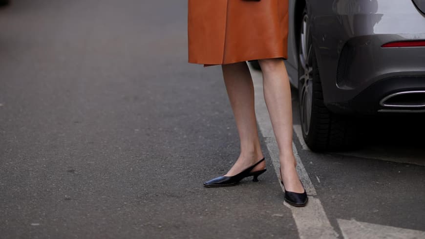 Streetstyle mit niedrigen Slingback-Pumps