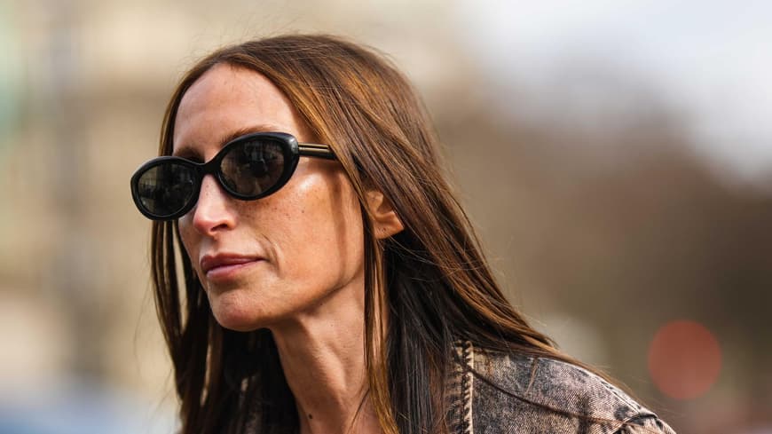 Frau mit Sonnenbrille