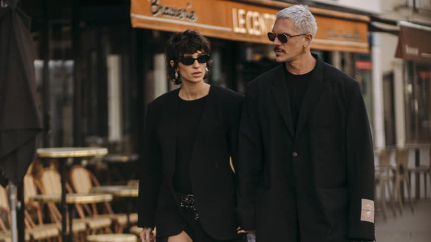 Paar auf der Paris Fashion Week Streetstyle