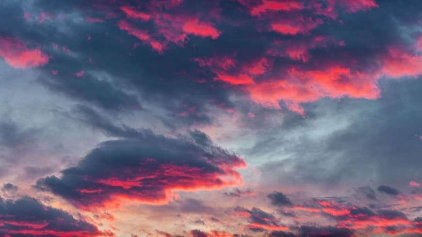 Sternenhimmel Wolken rot