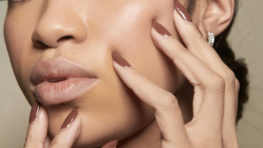 Brauner Nagellack