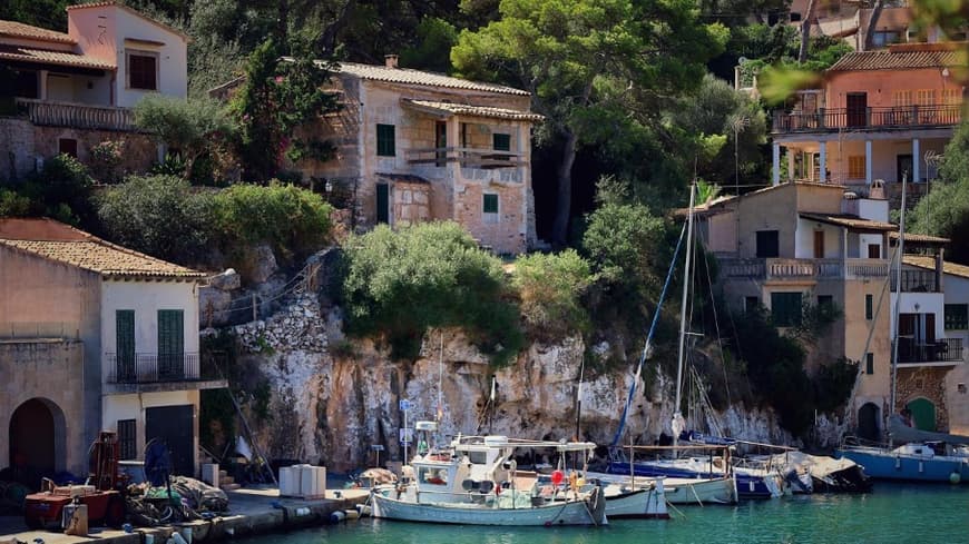 Eine malerische Bucht auf Mallorca