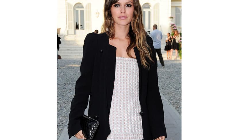 Rachel Bilson auf der Straße