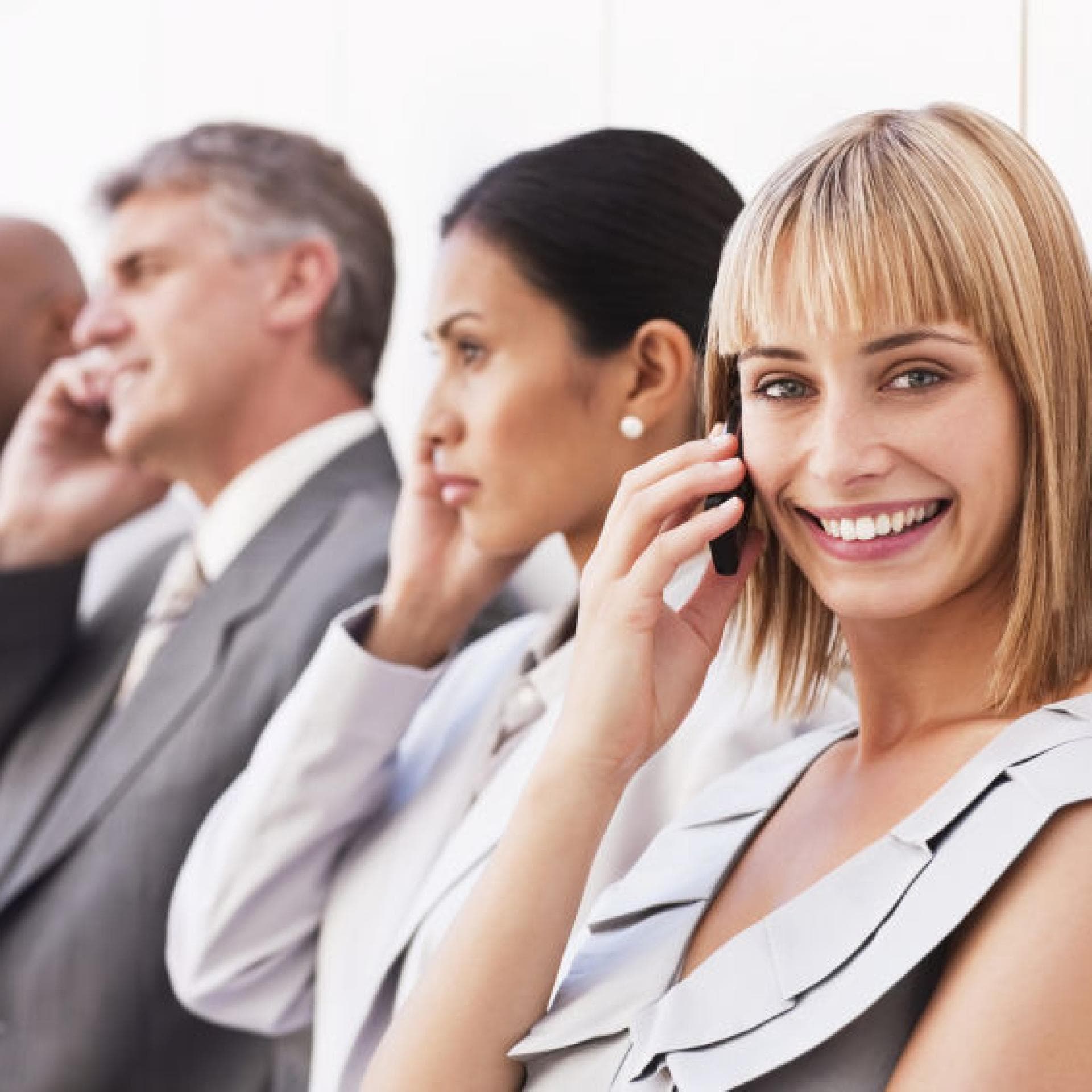 business-frau-telefon.jpg