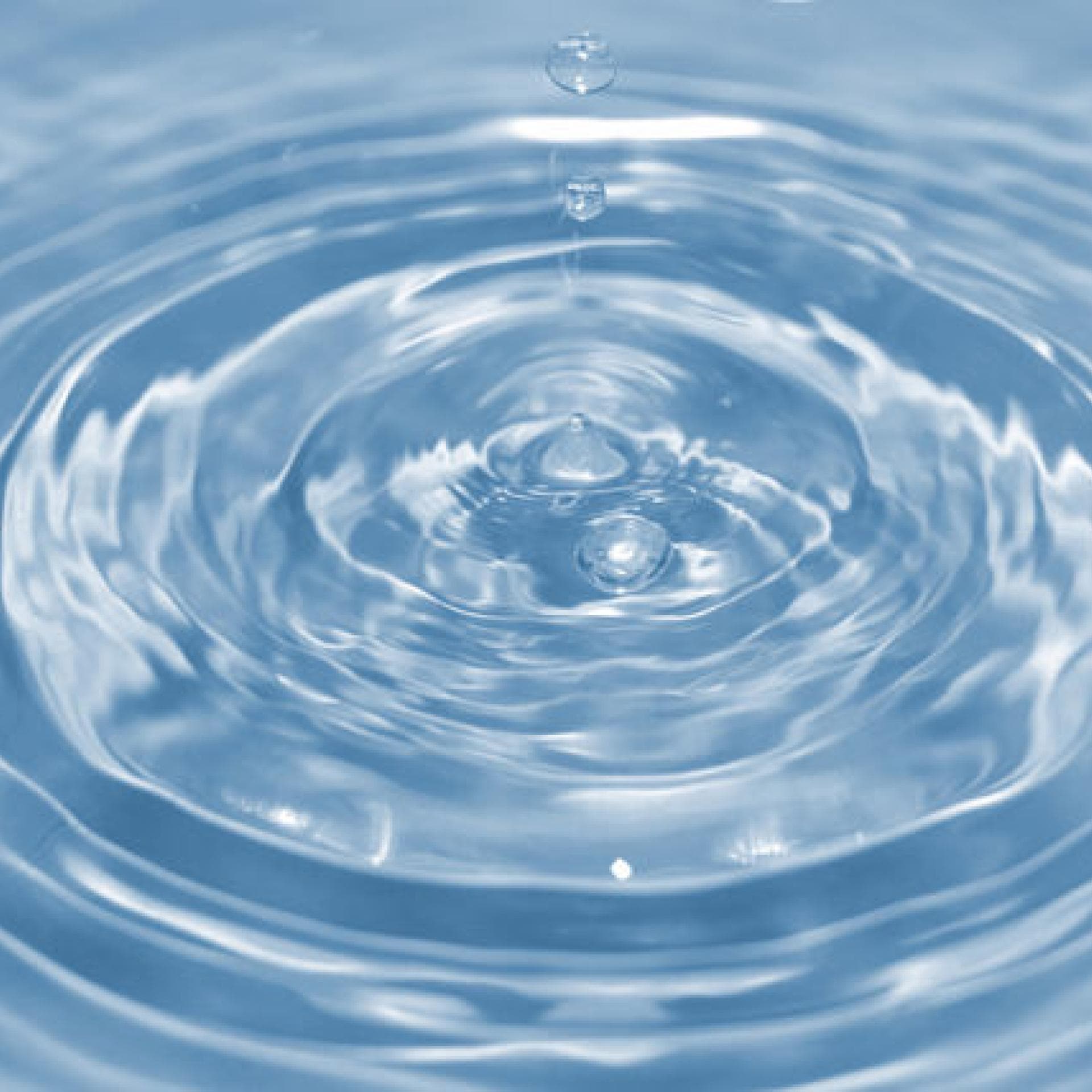 Wasser zieht seine Kreise - auch in der Schönheitsindustrie Wasser zieht seine Kreise - auch in der Schönheitsindustrie