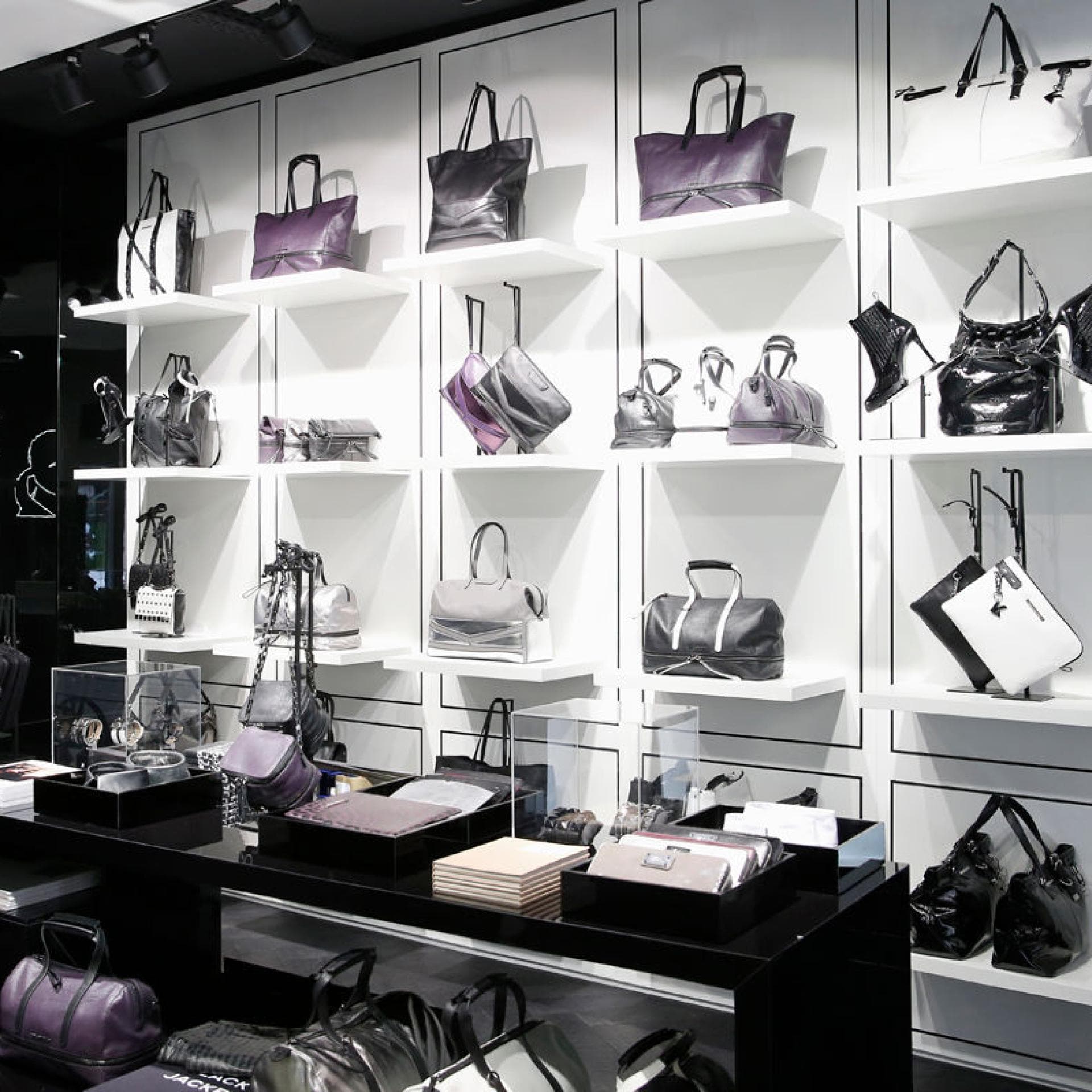karl-lagerfeld-shop.jpg