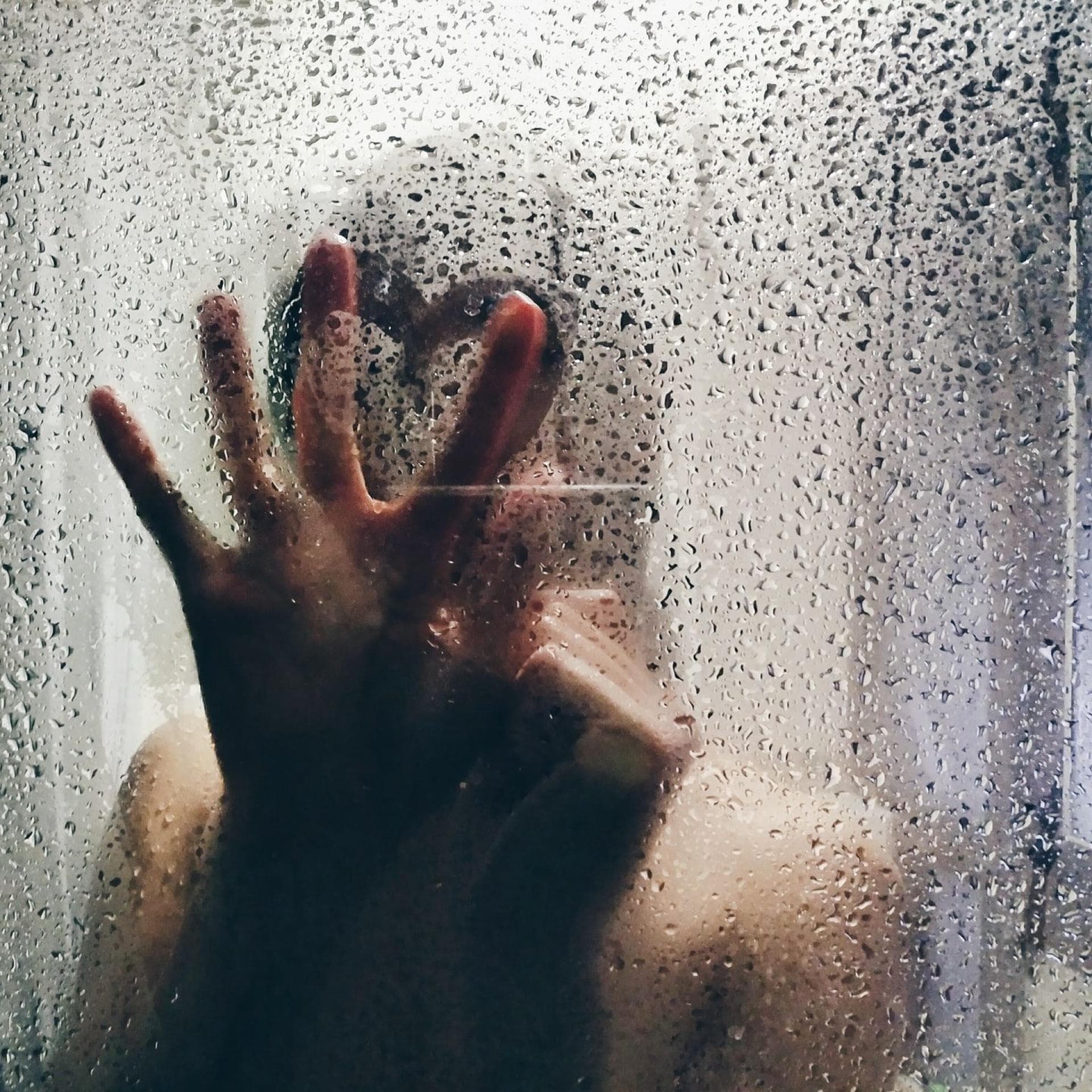 Masturbieren unter der Dusche – SO wird es zur heißen Abkühlung