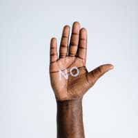 Hand mit "No"