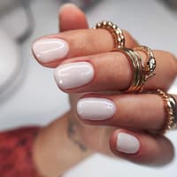 Kurze Shellac Nägel