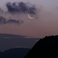Neumond am Himmel