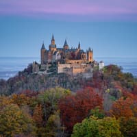 Welche Schlösser und Burgen in Deutschland auf Social Media am beliebtesten sind? Das erfährst du in diesem Ranking. Burg Hohenzollern