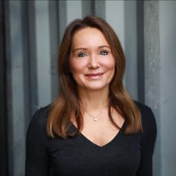 Profile picture for user Lisa Fischbach