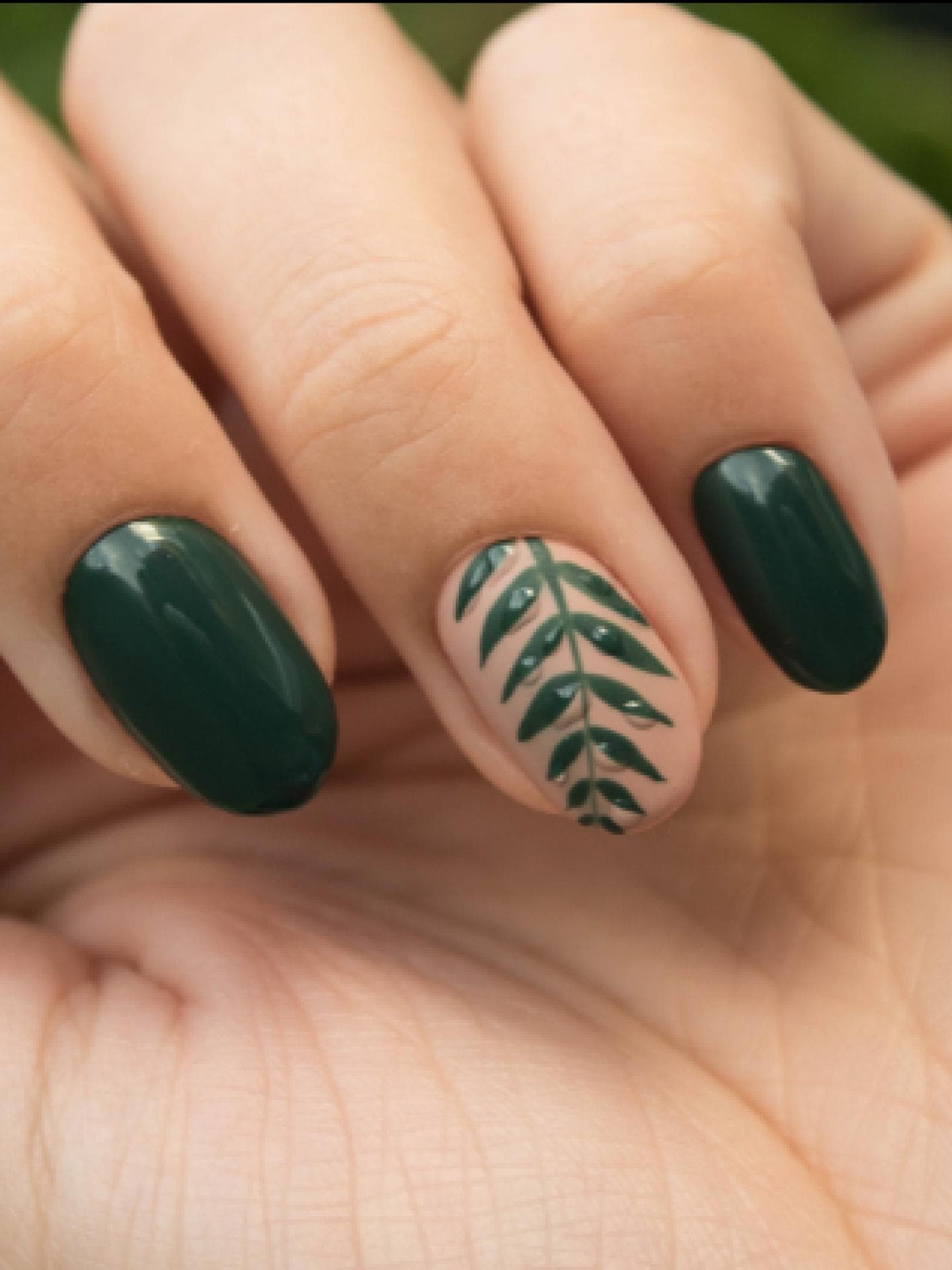 Nagellack grün