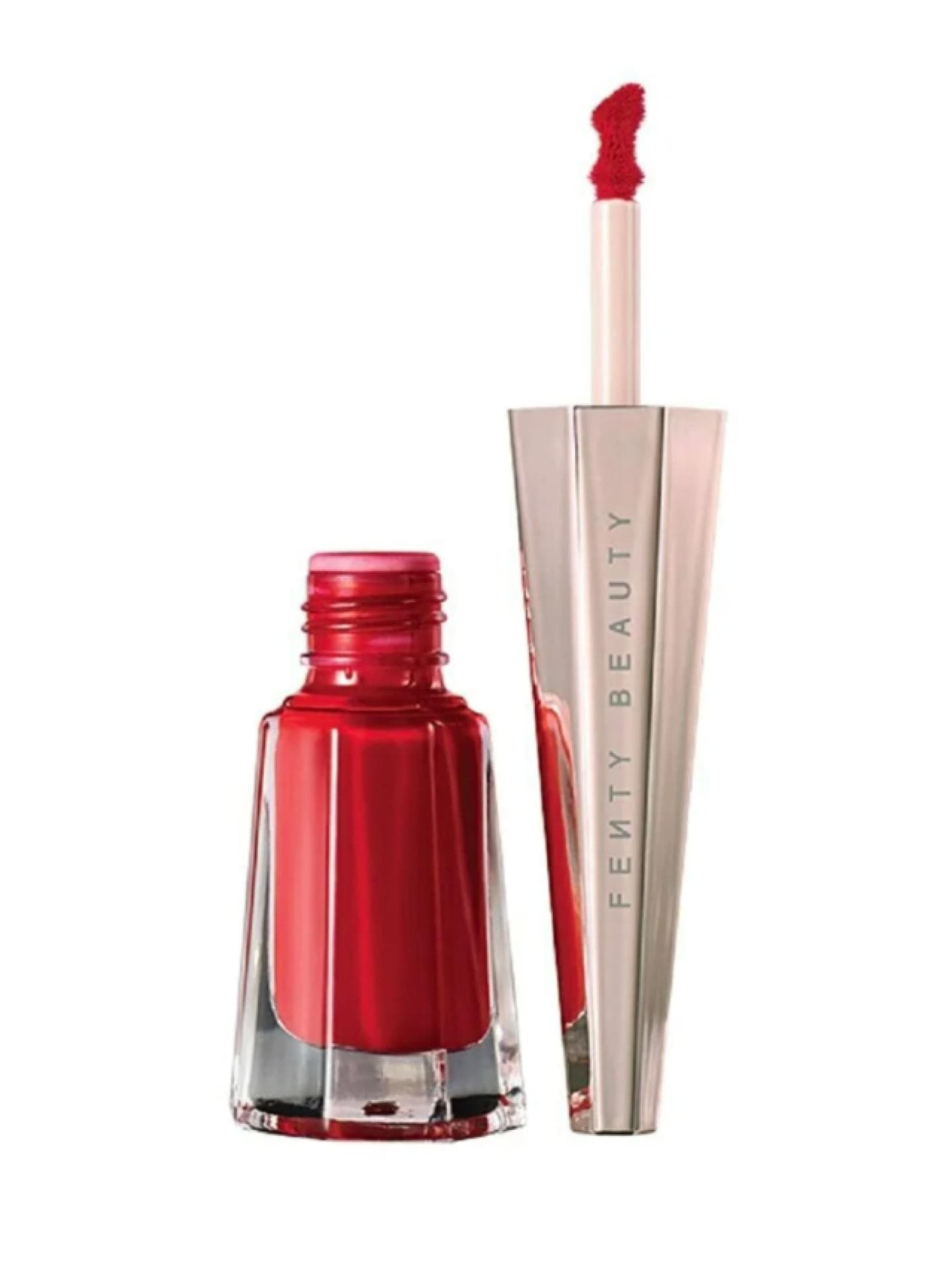 Roter Lippenstift von Fenty Beauty