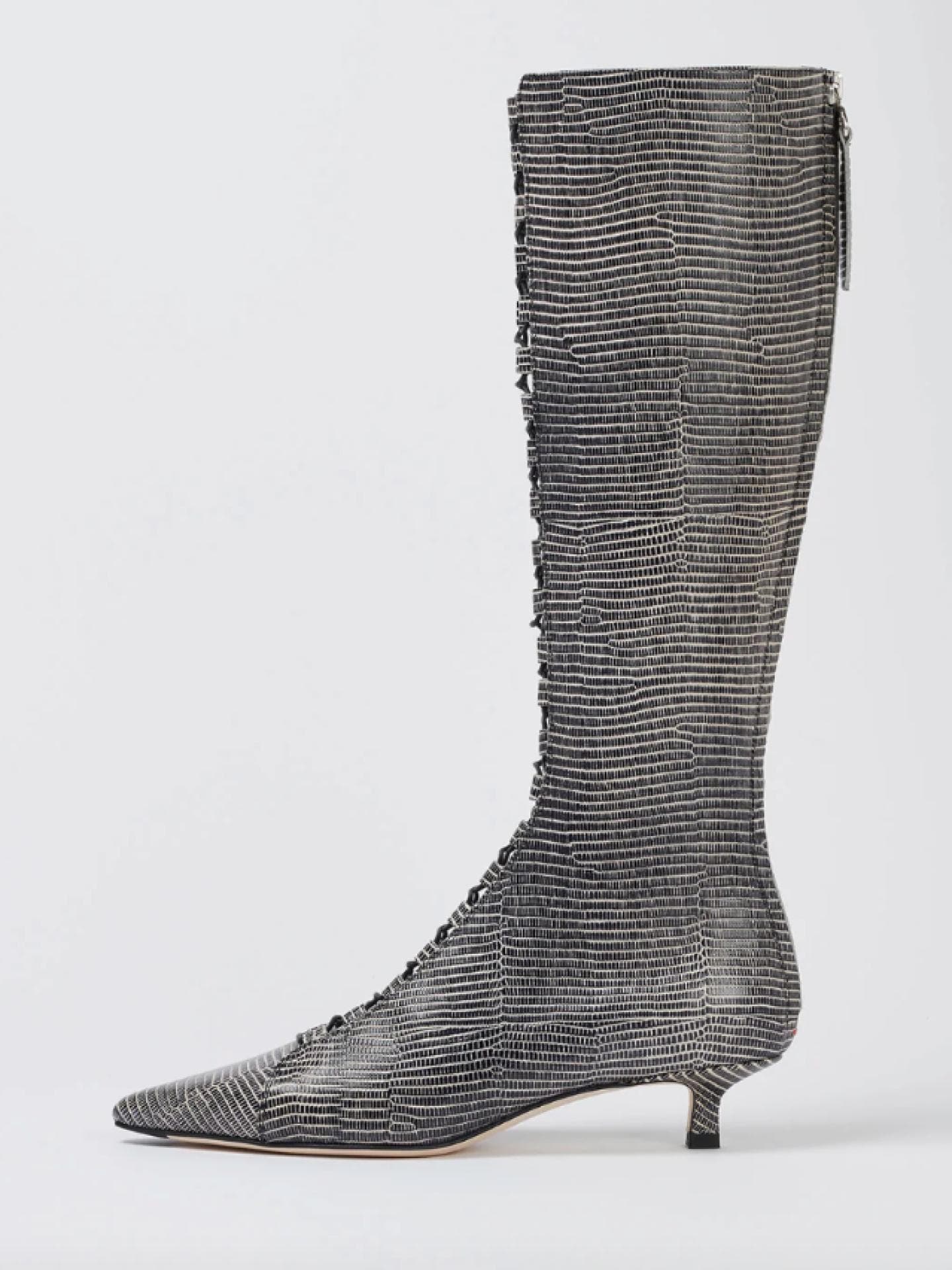 Stiefel mit Kitten Heel
