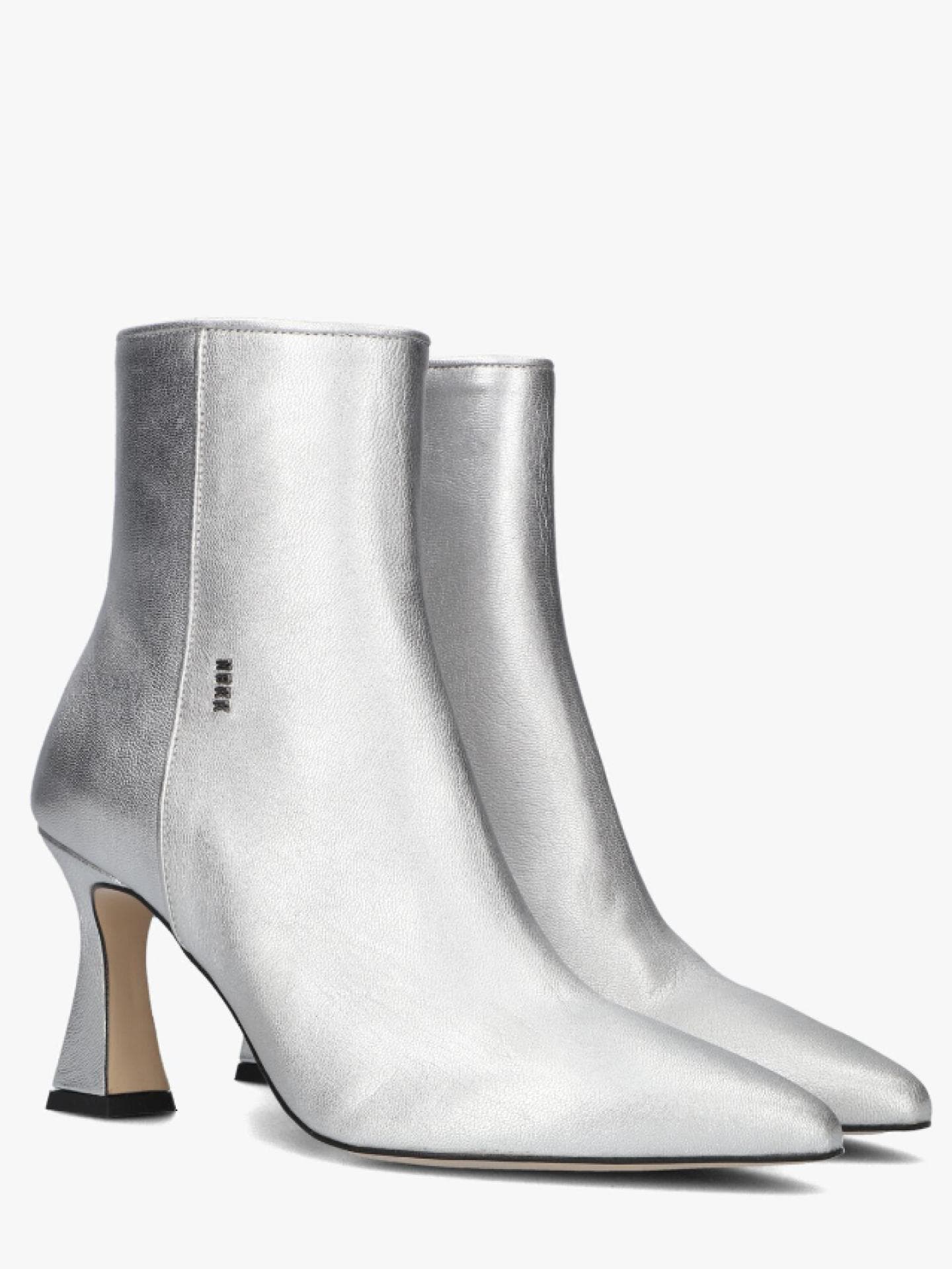 Silberfarbene Stiefel von Nubikk