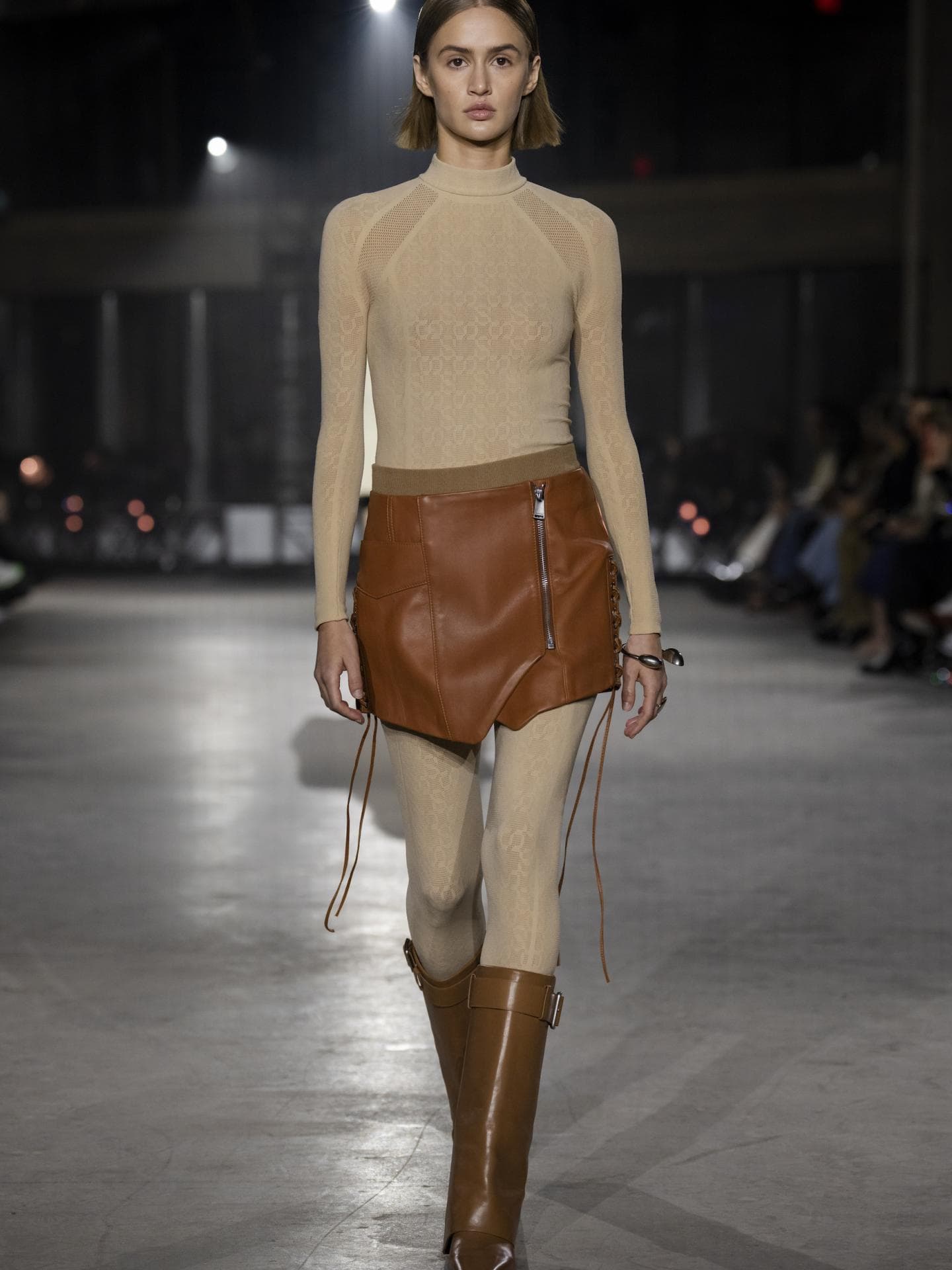 Simkhai Herbst Winter 2023 Runway