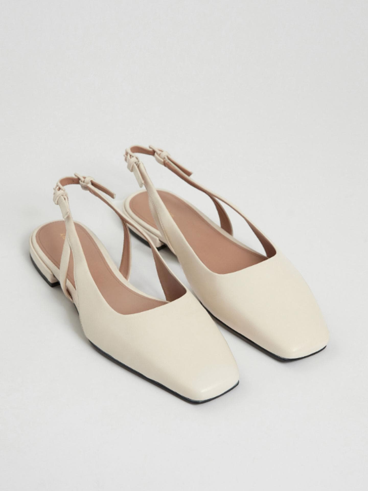 Flache Schuhe