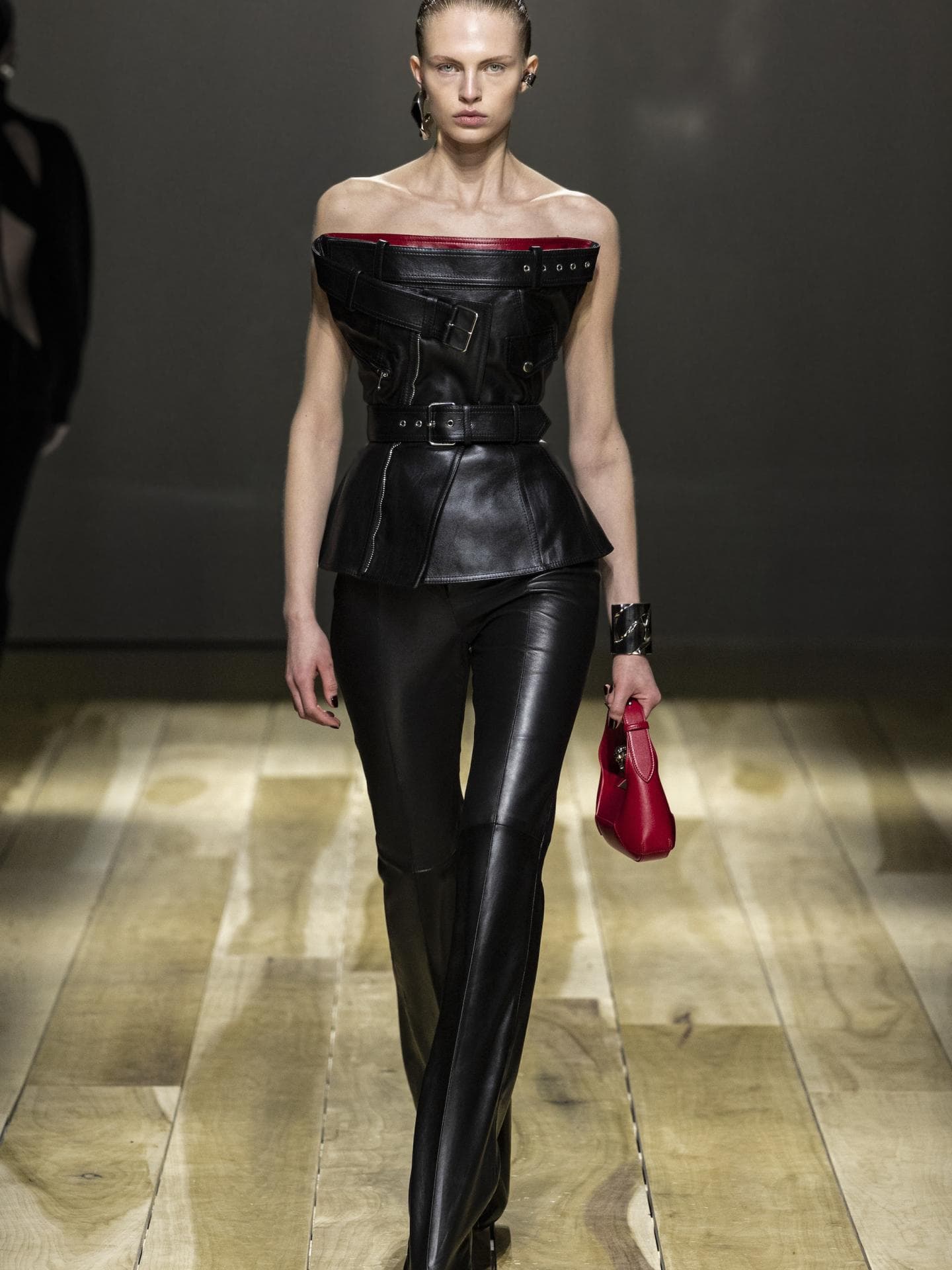 Alexander McQueen Herbst Winter 2023 Runway 