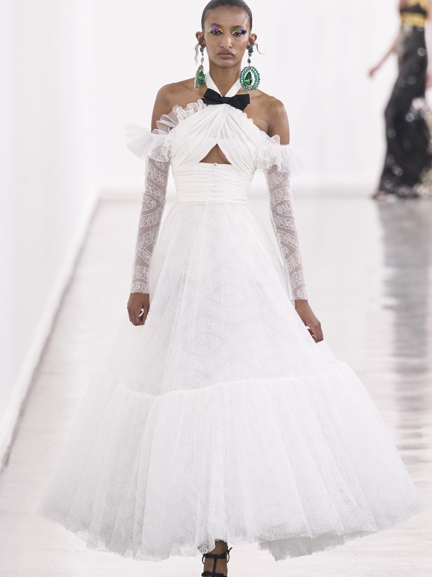 Giambattista Valli Herbst Winter 2023 Runway