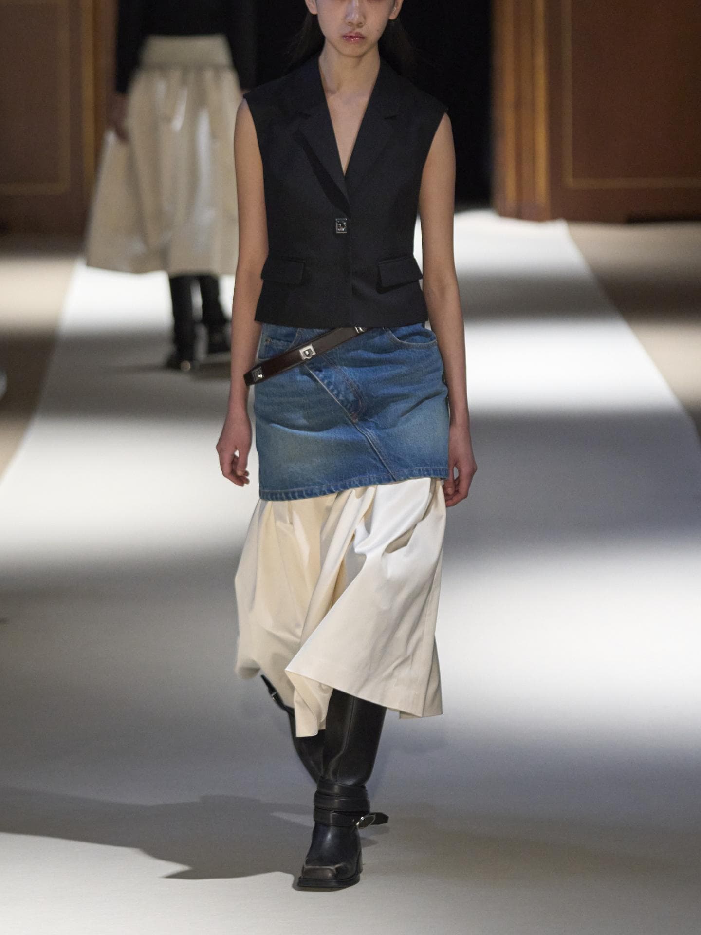 Kleid Rock Hose Runway Herbst Winter 2023