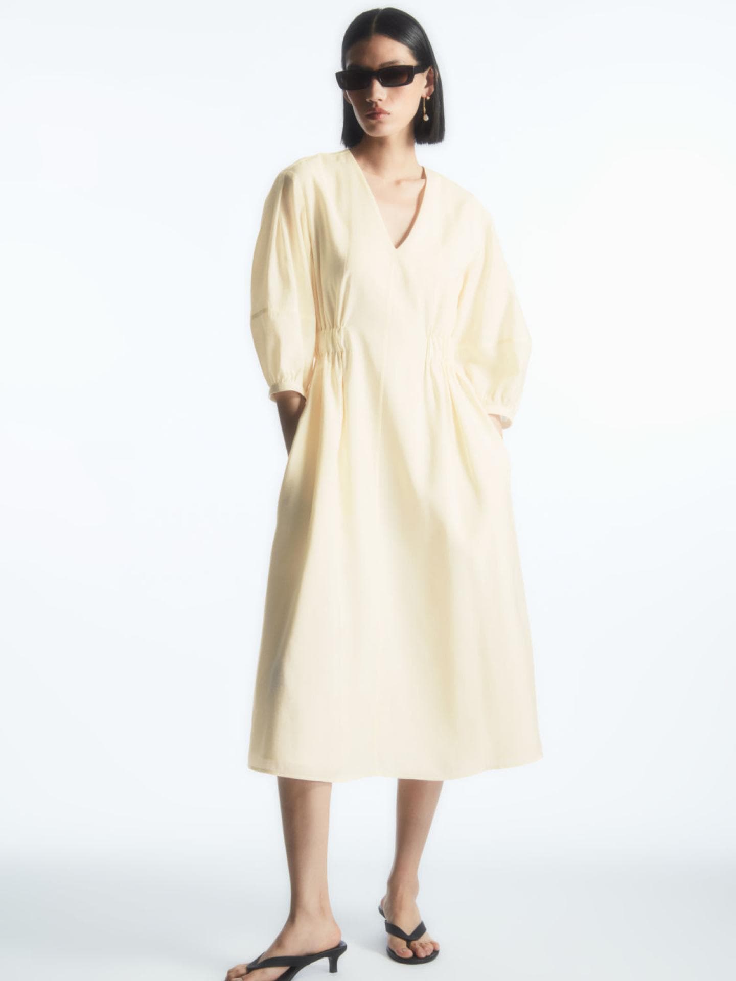 Elfenbeinfarbenes Kleid von Cos