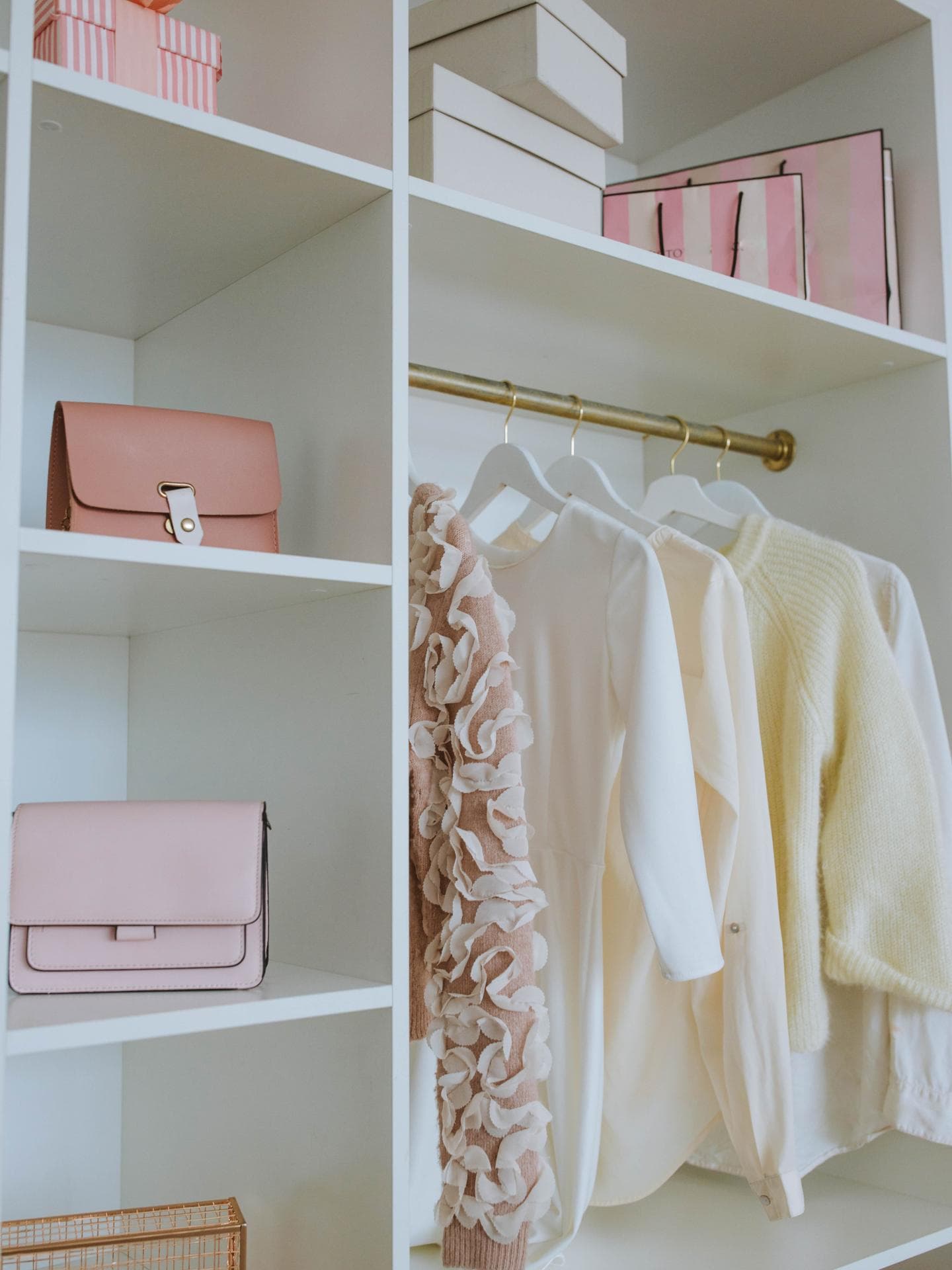 Ordentlicher Kleiderschrank