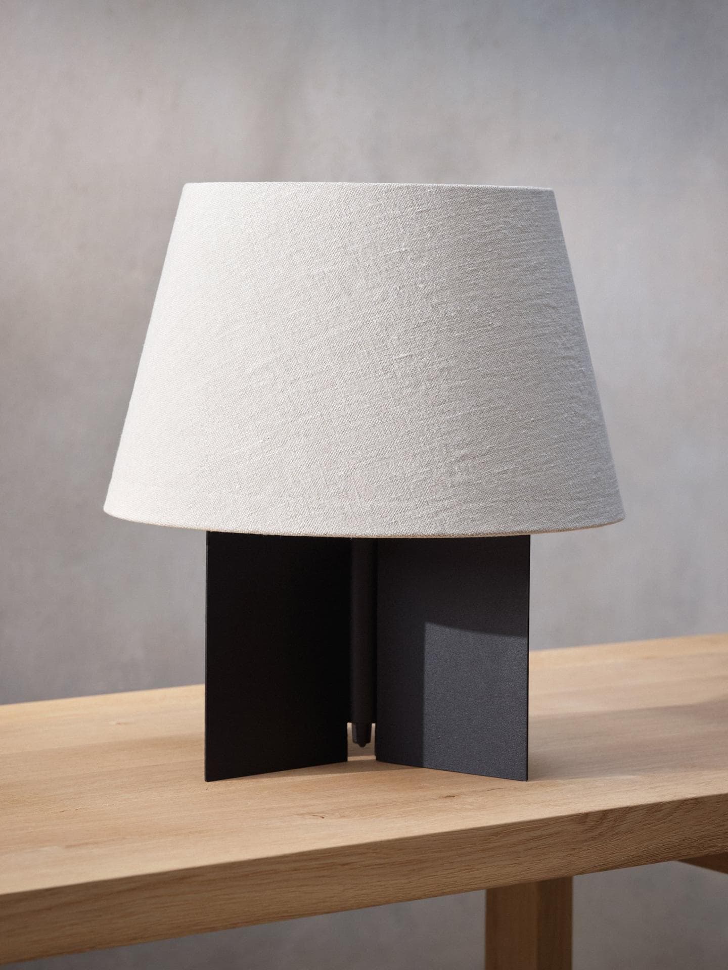 TABLE LAMP 01 - VVD Zara home weiß schwarz