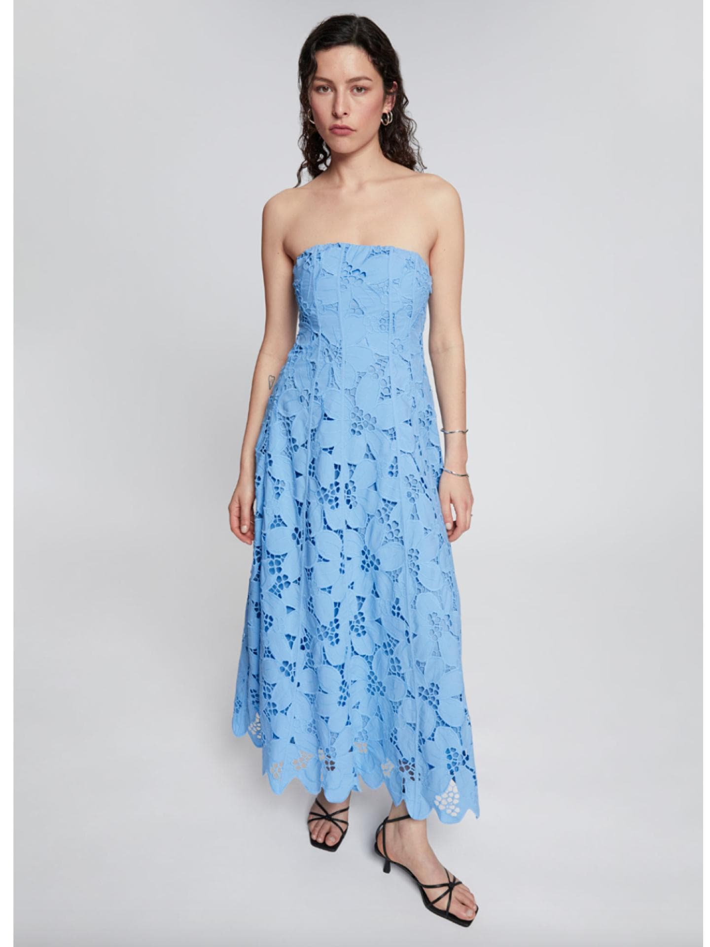 Blaues Spitzenkleid von & Other Stories