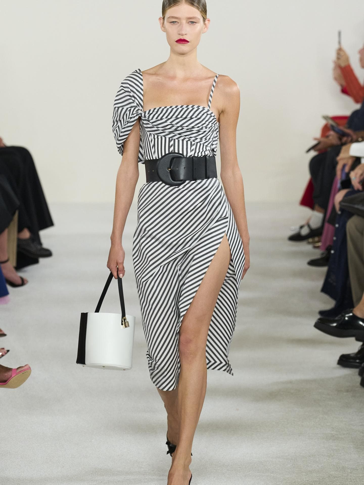 Carolina Herrera Frühling Sommer 2023