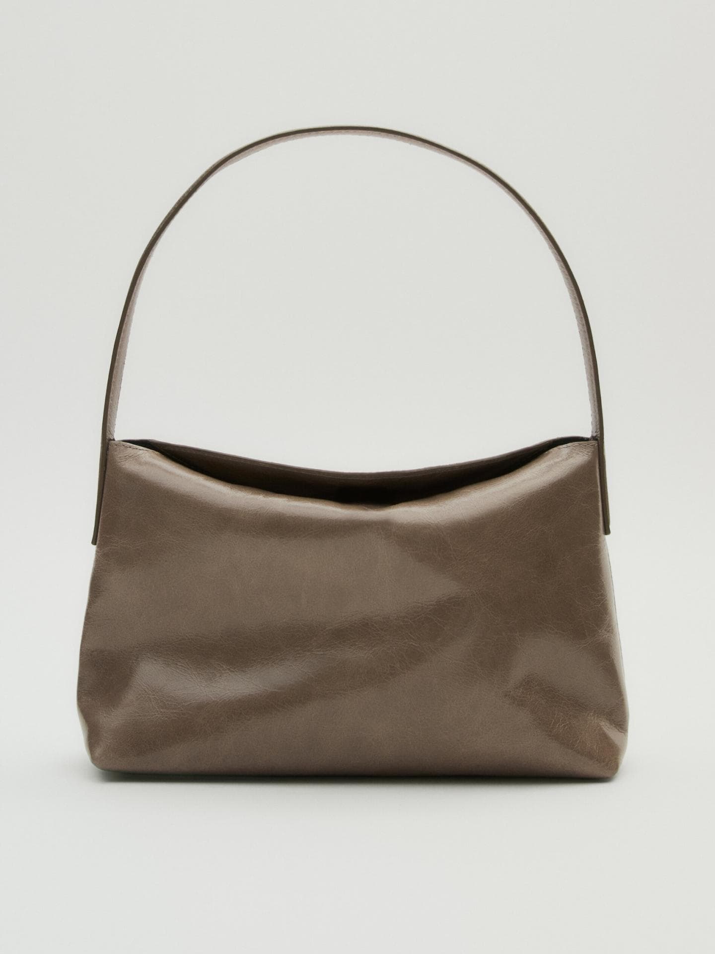 Mit dieser Leder-Tasche von Massimo Dutti kommen wir stilsicher durch Herbst Tasche von Massimo Dutti