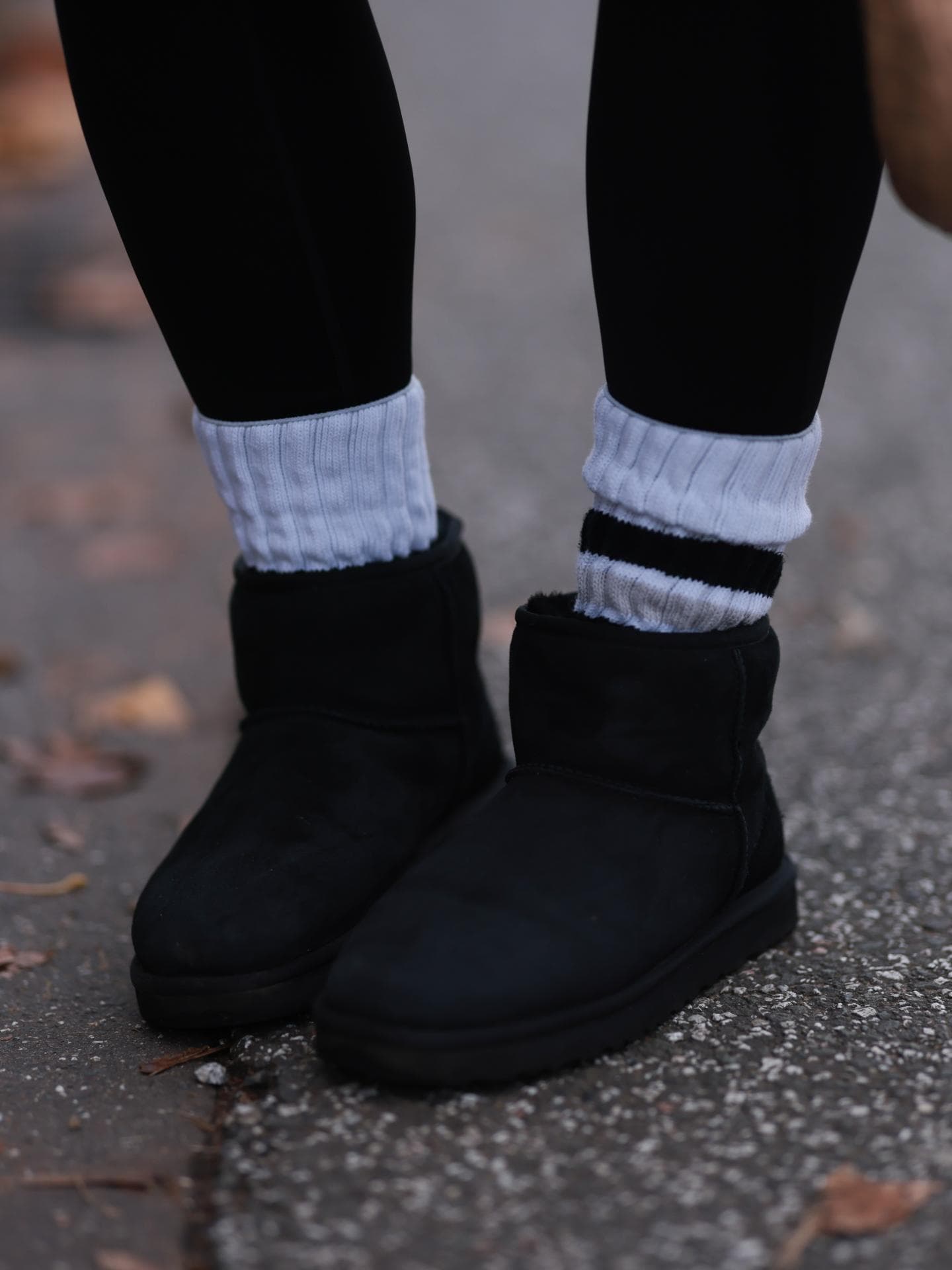 Schwarze Uggs