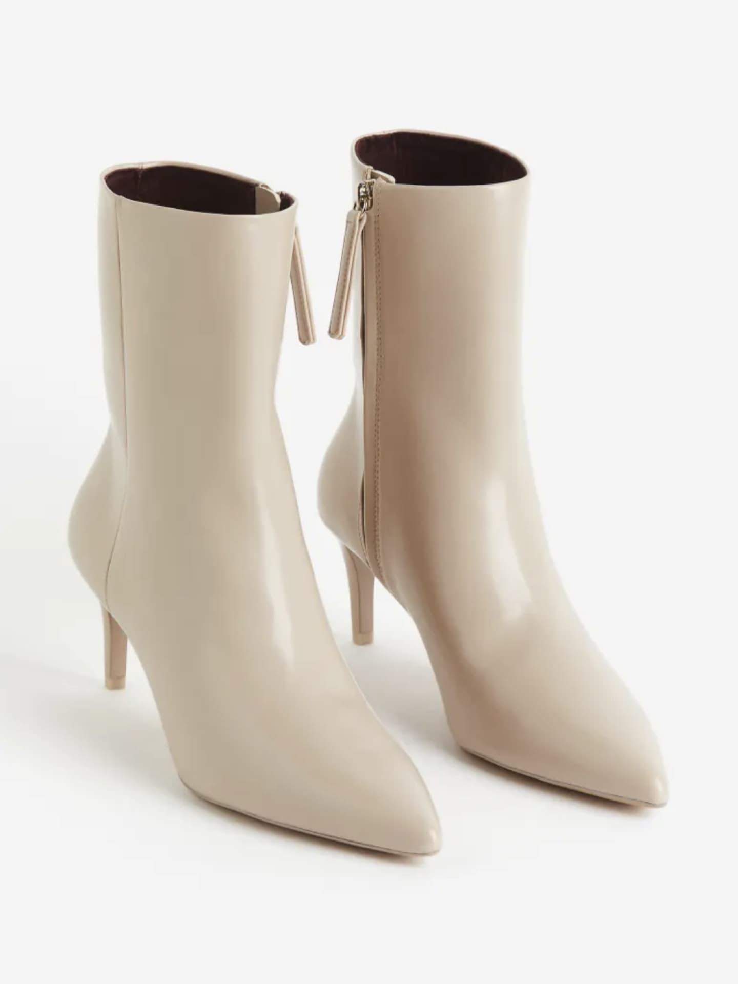 Beige Stiefeletten mit Absatz