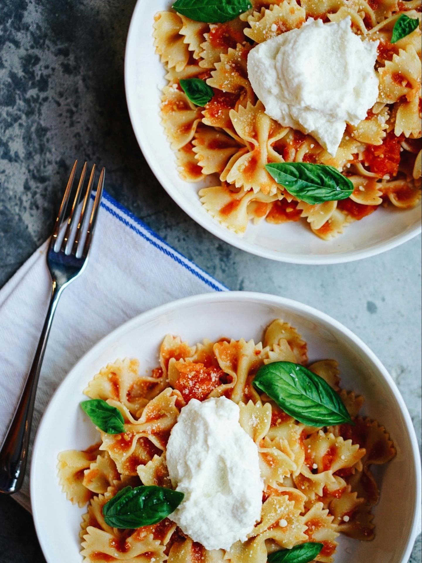Pasta mit Spinat und Tomaten