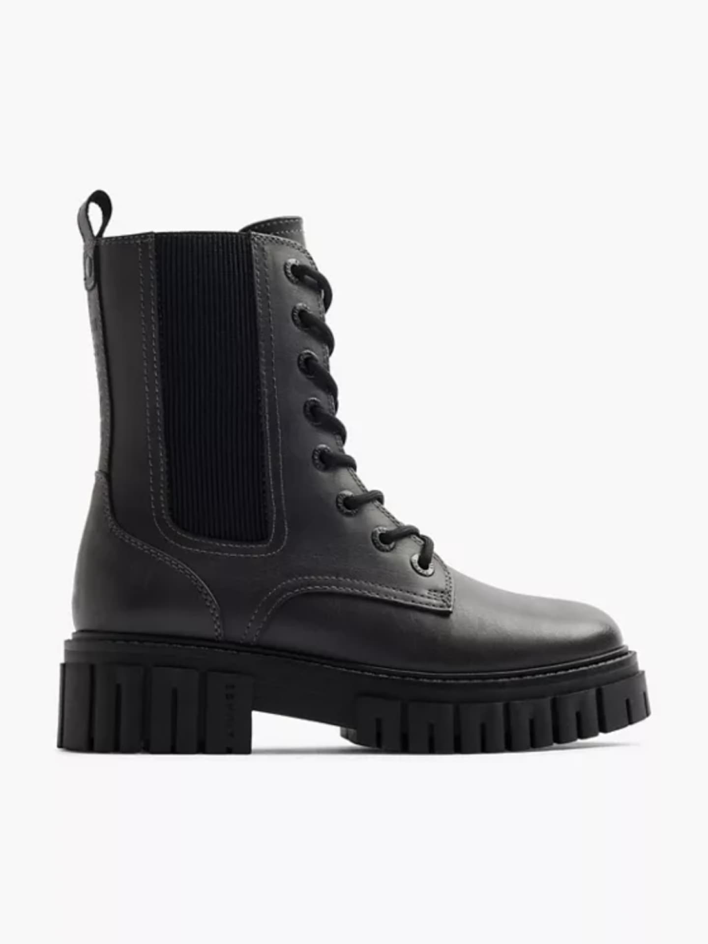 Schnürboots von Deichmann