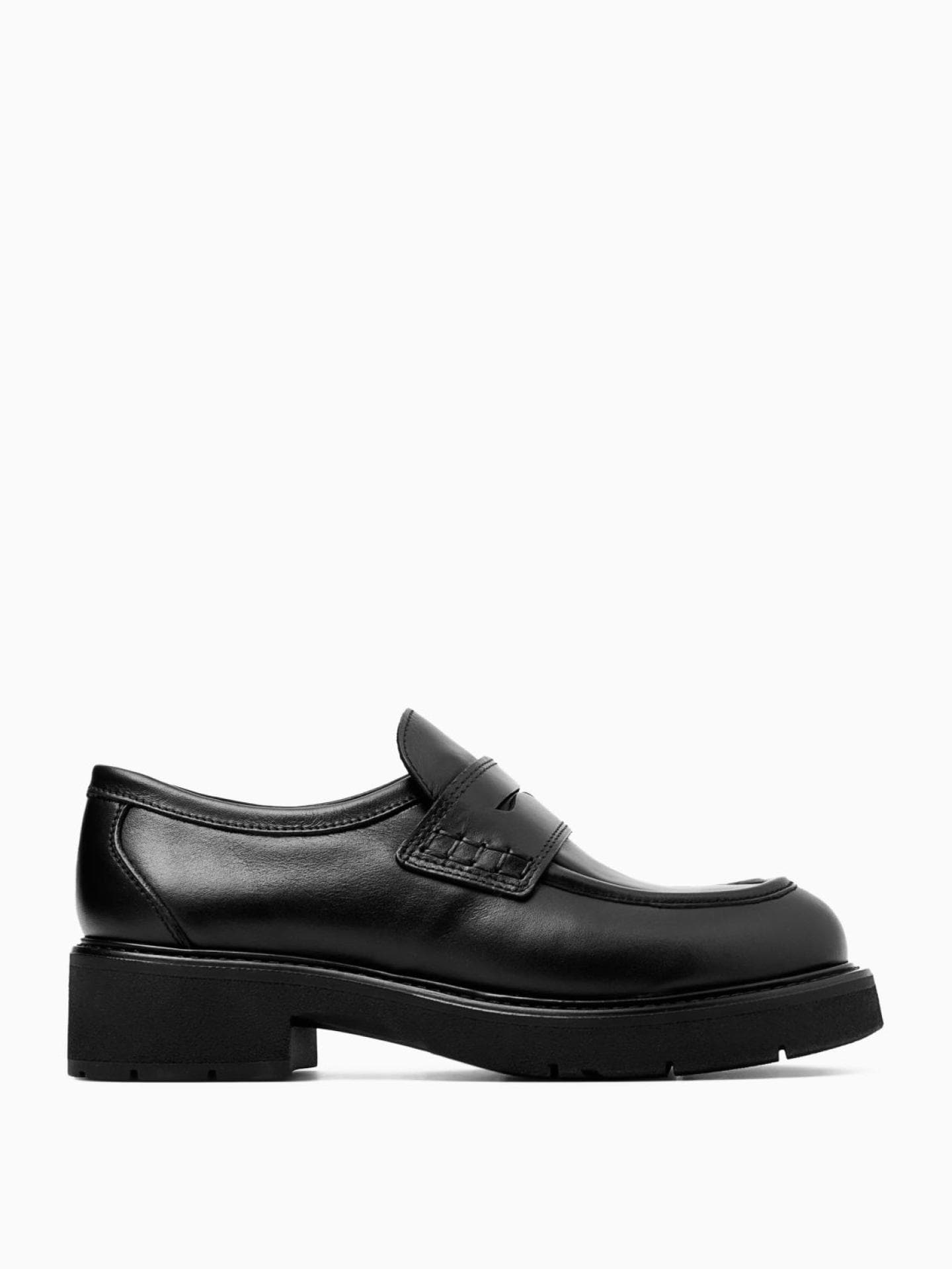 Schwarze Penny Loafer mit Absatz von Cos