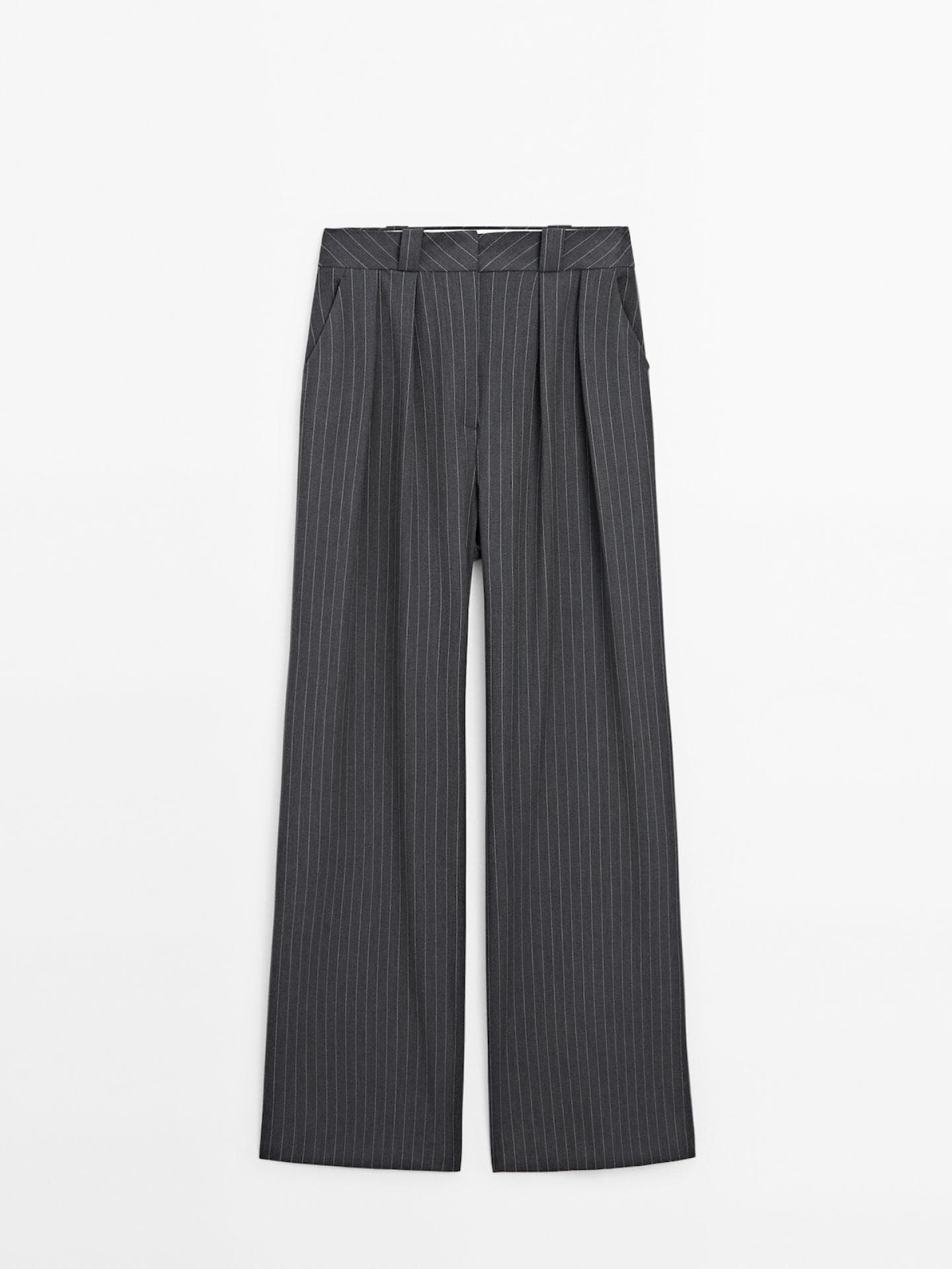 Nadelstreifenhose in Blau mit weißen Streifen und weitem Bein von Massimo Dutti