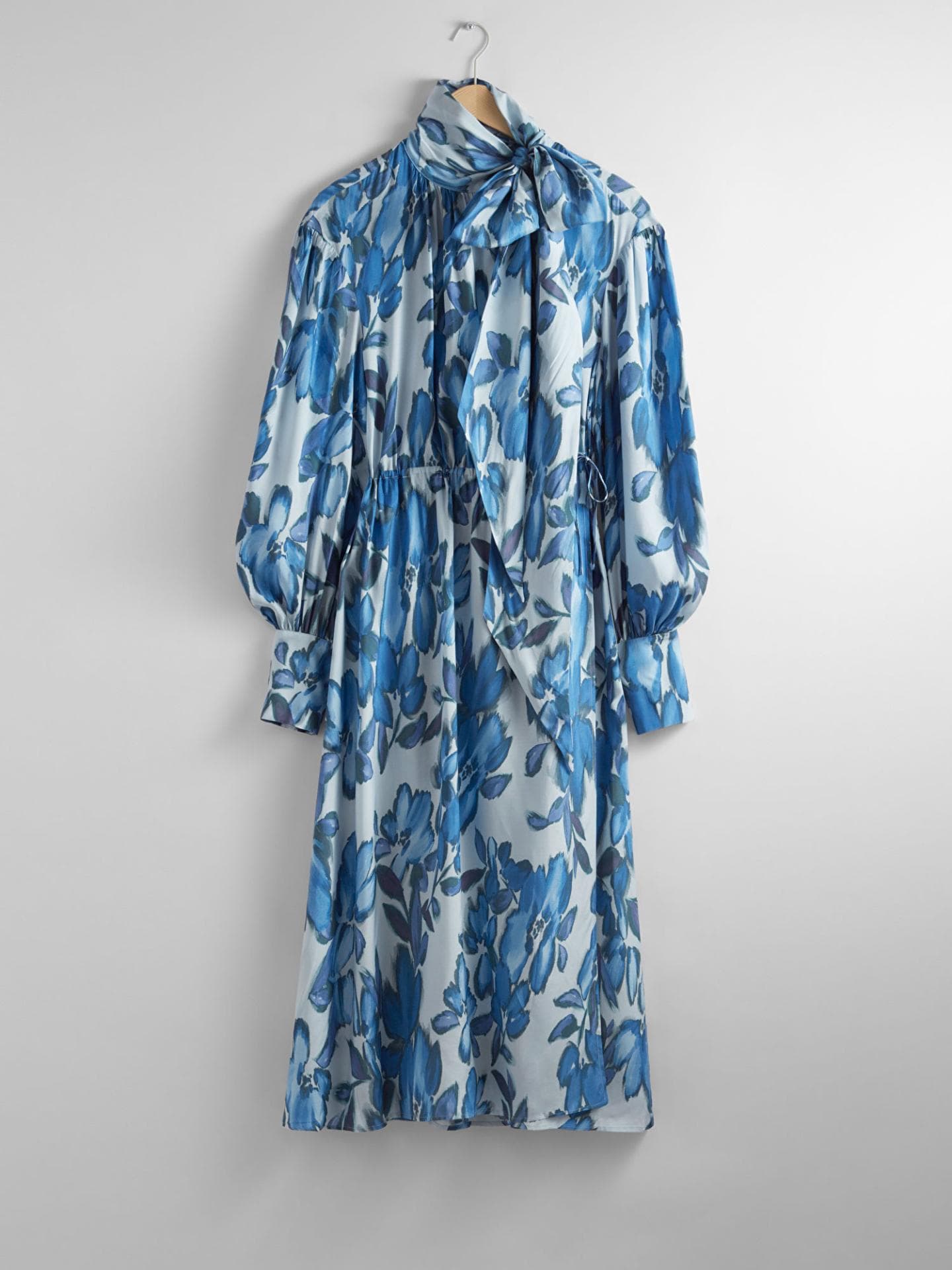 Florales Kleid